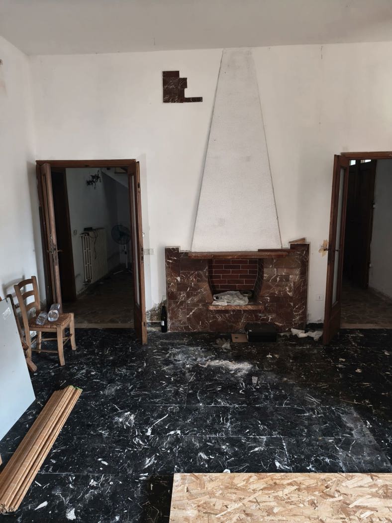 Casa indipendente con giardino a Campi Bisenzio