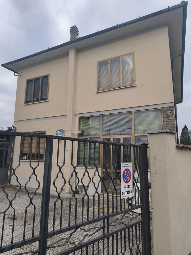 Casa indipendente con giardino a Campi Bisenzio