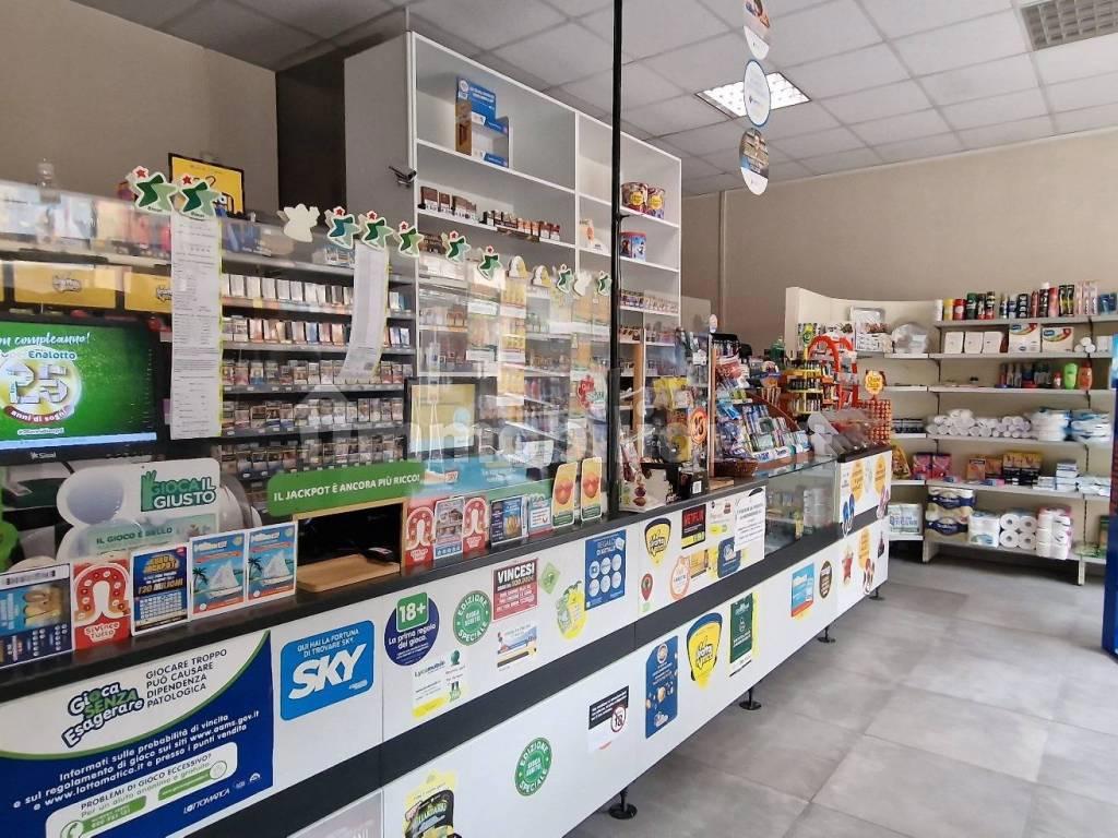 Attivit� commerciale in vendita a Prato