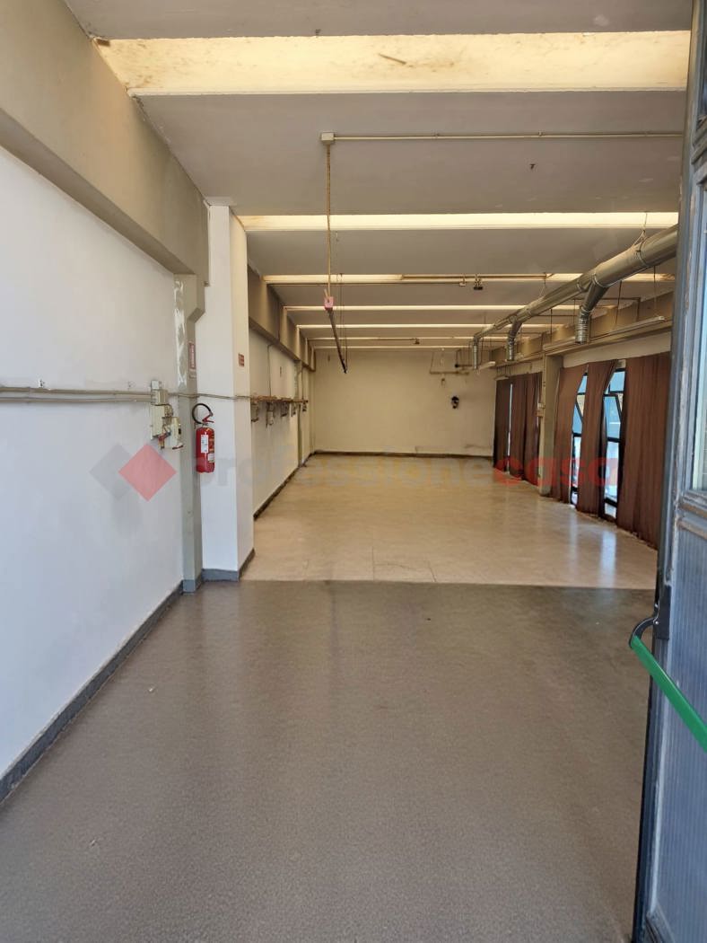 Laboratorio in affitto a Campi Bisenzio