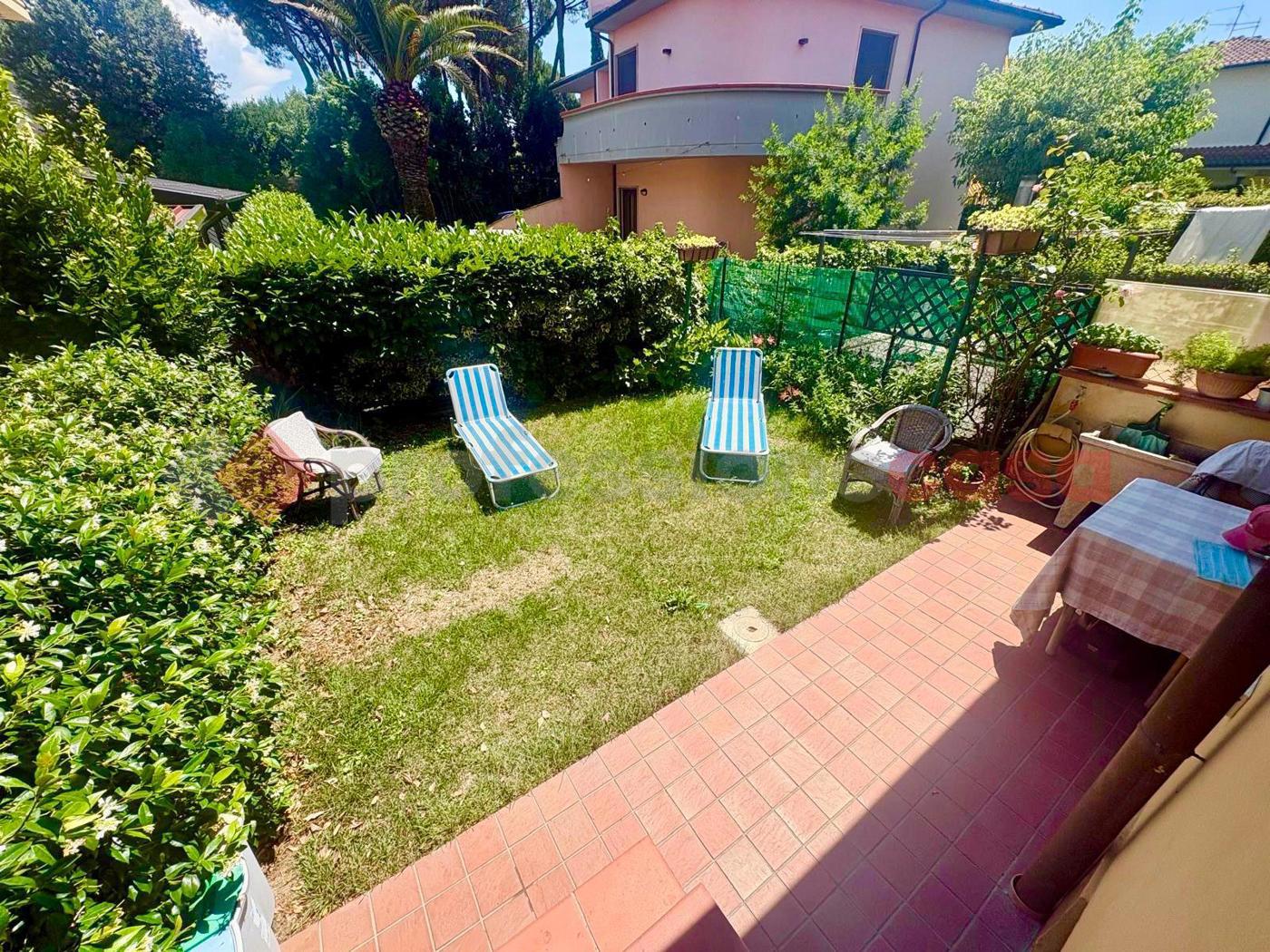 Villa con giardino a Campi Bisenzio