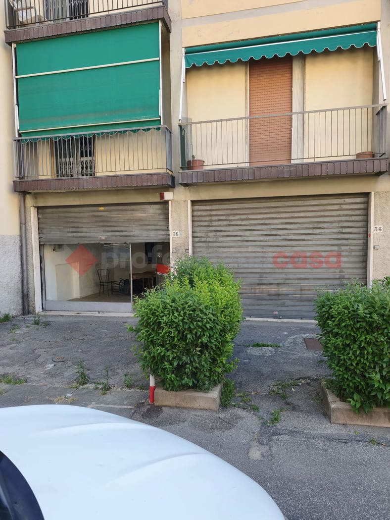 Ufficio con box doppio a Firenze