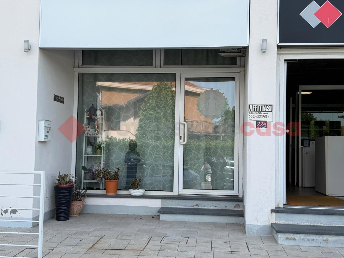 Ufficio ristrutturato a Campi Bisenzio
