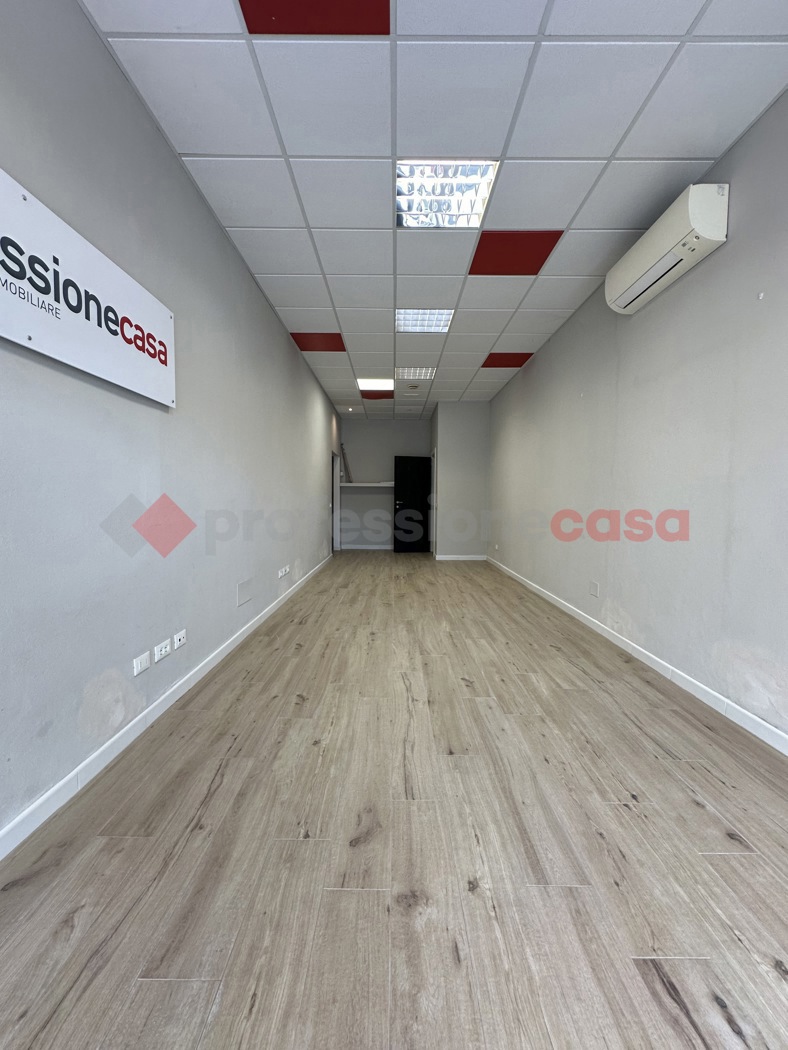 Ufficio ristrutturato a Campi Bisenzio
