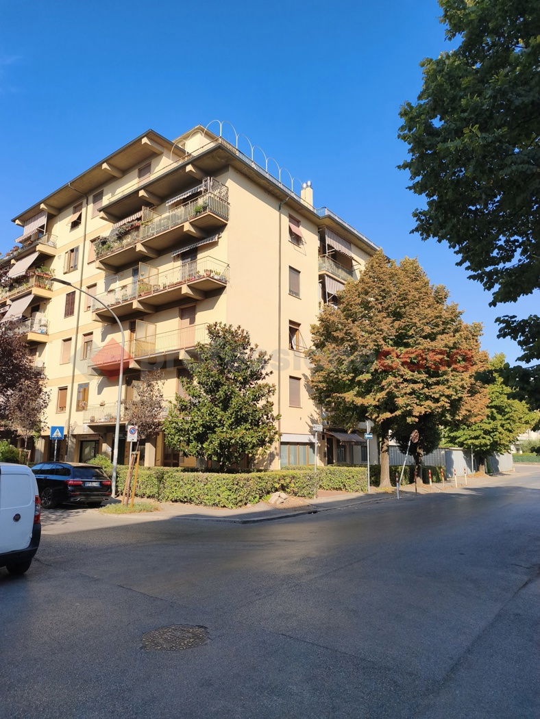 Trilocale in vendita a Campi Bisenzio