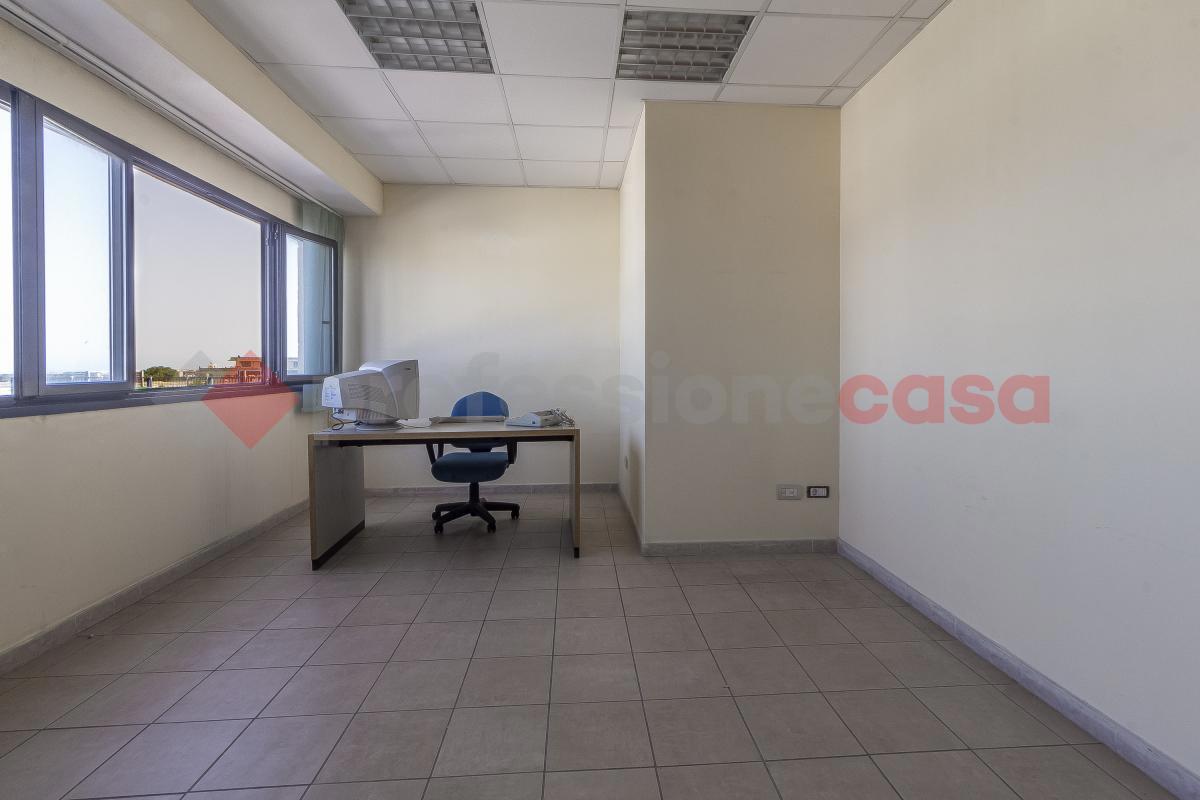 Laboratorio in affitto a Campi Bisenzio