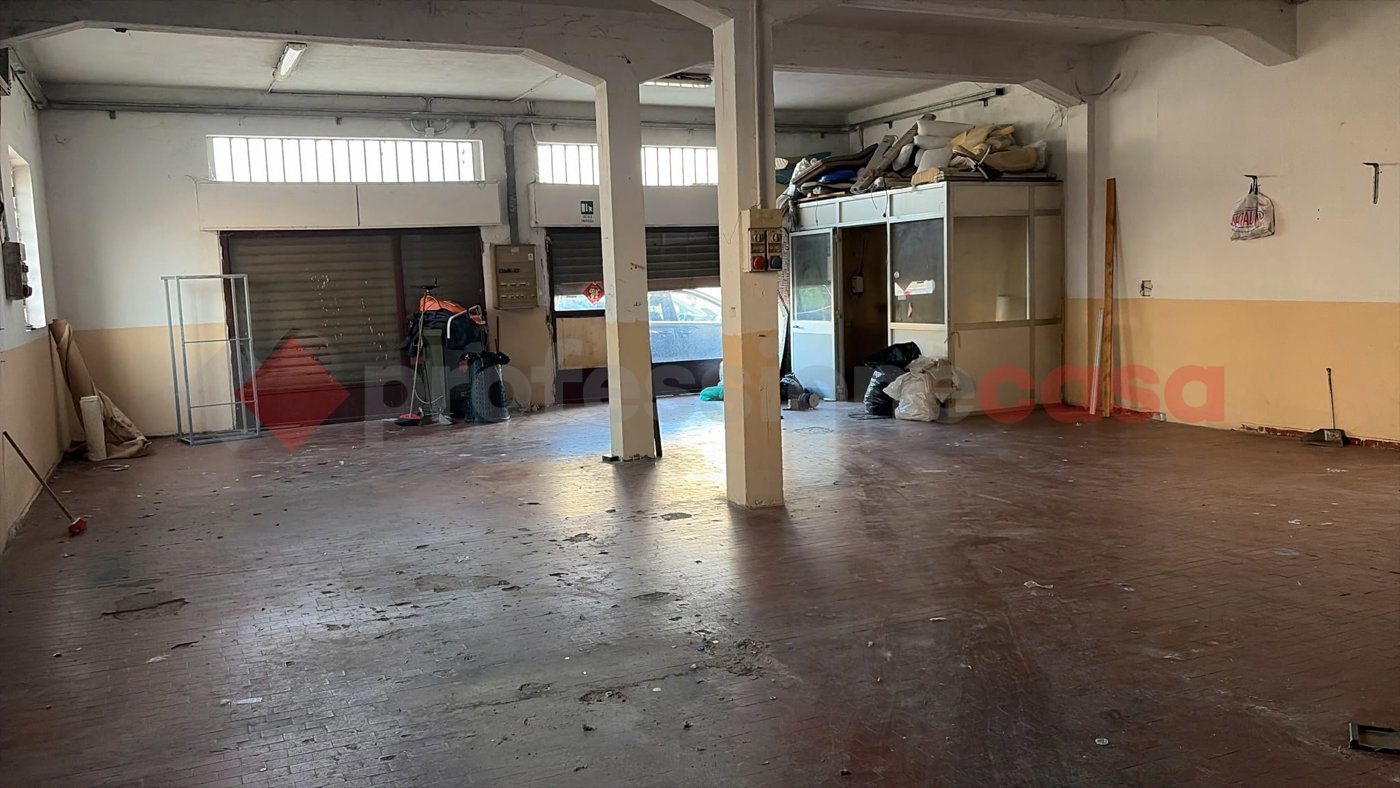 Laboratorio in affitto a Campi Bisenzio