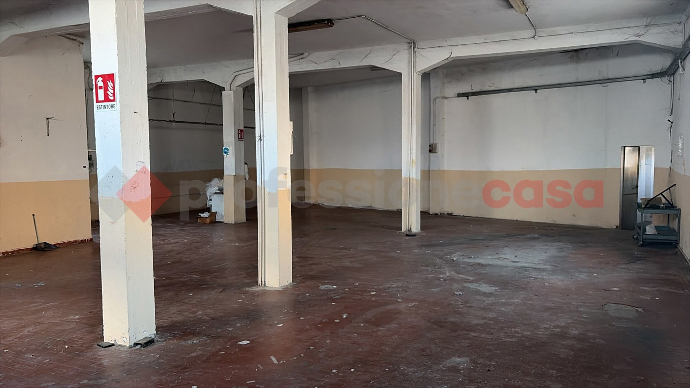 Laboratorio in affitto a Campi Bisenzio