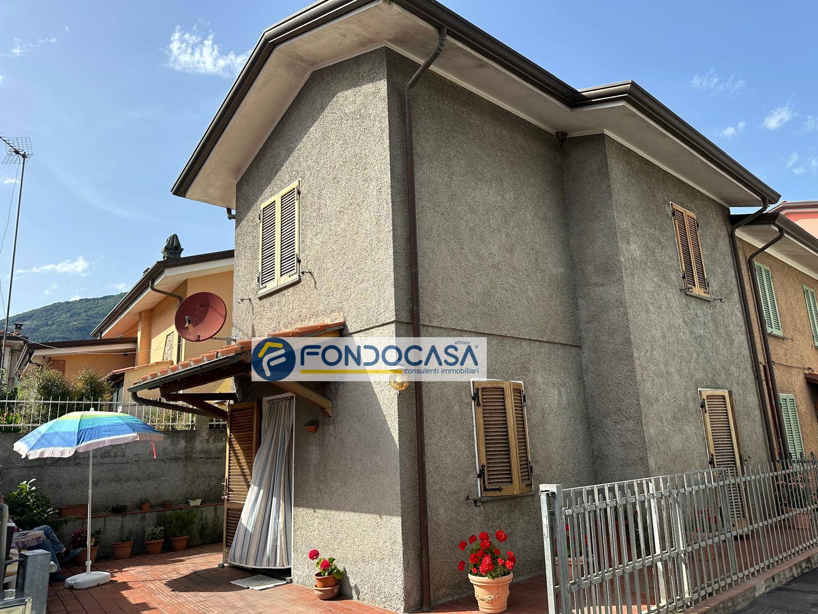 Casa indipendente in vendita a Camaiore