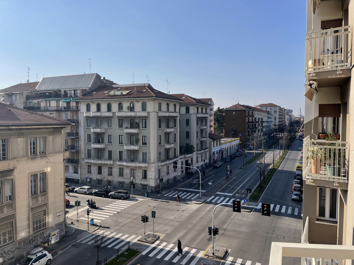 Trilocale da ristrutturare a Milano