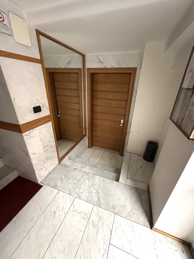 Magazzino in vendita a Milano