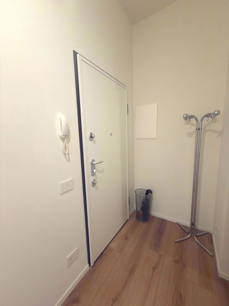 Trilocale arredato in affitto a Milano