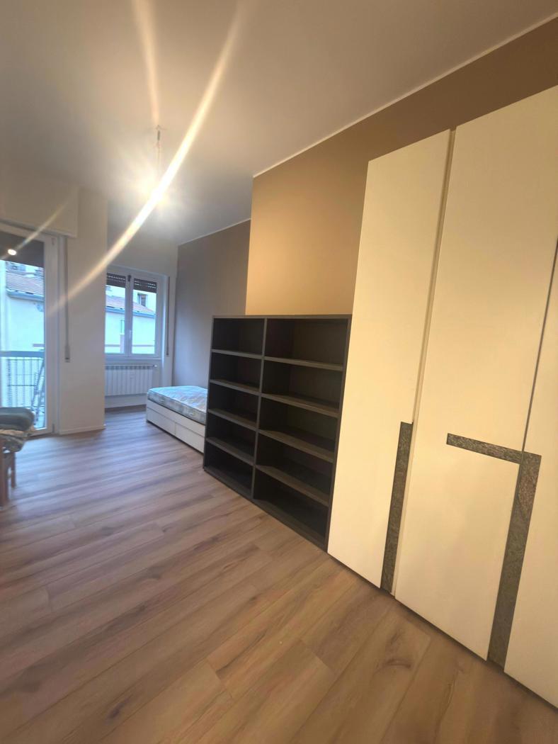 Trilocale arredato in affitto a Milano