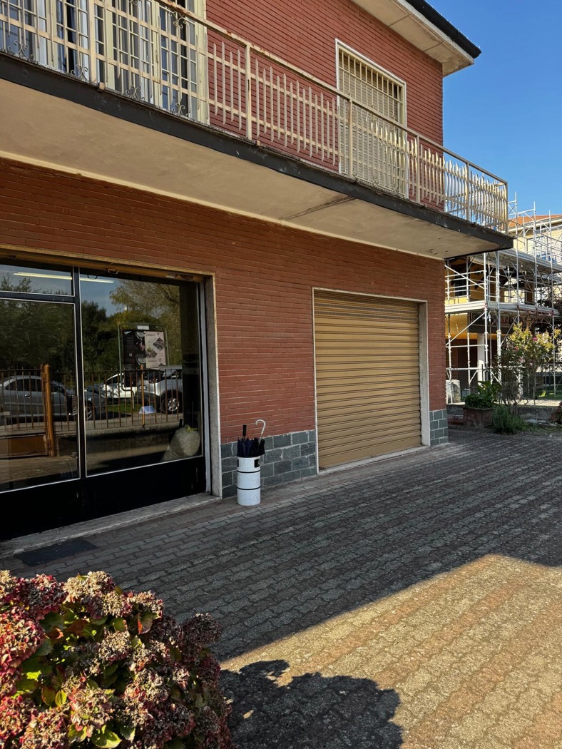 Casa indipendente con giardino a Binasco