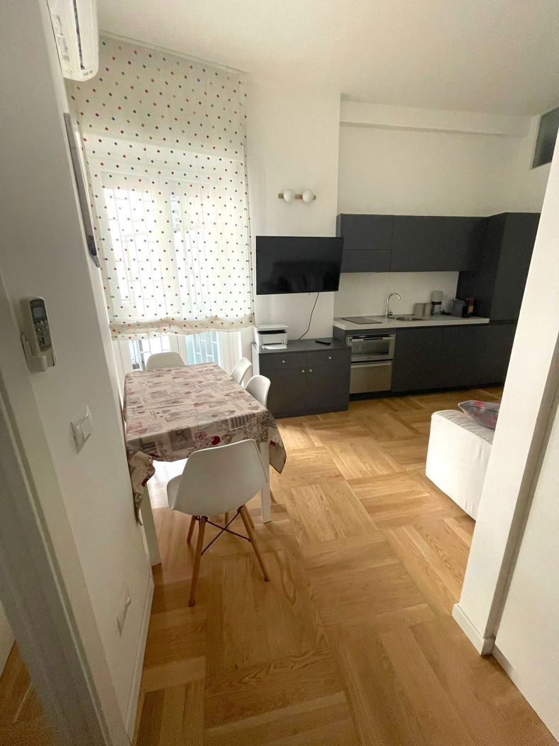 Bilocale arredato in affitto a Milano