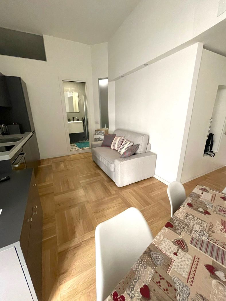 Bilocale arredato in affitto a Milano