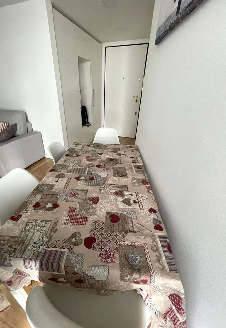 Bilocale arredato in affitto a Milano