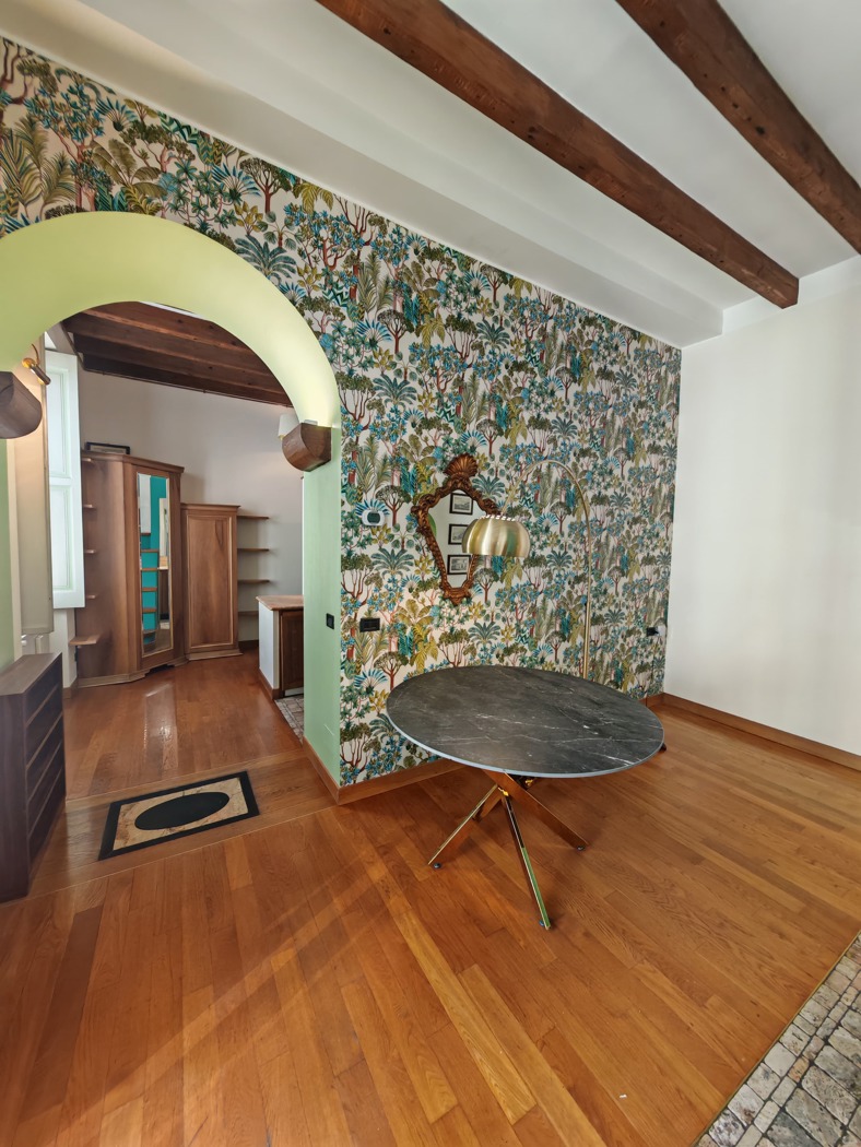 Monolocale arredato in affitto a Milano