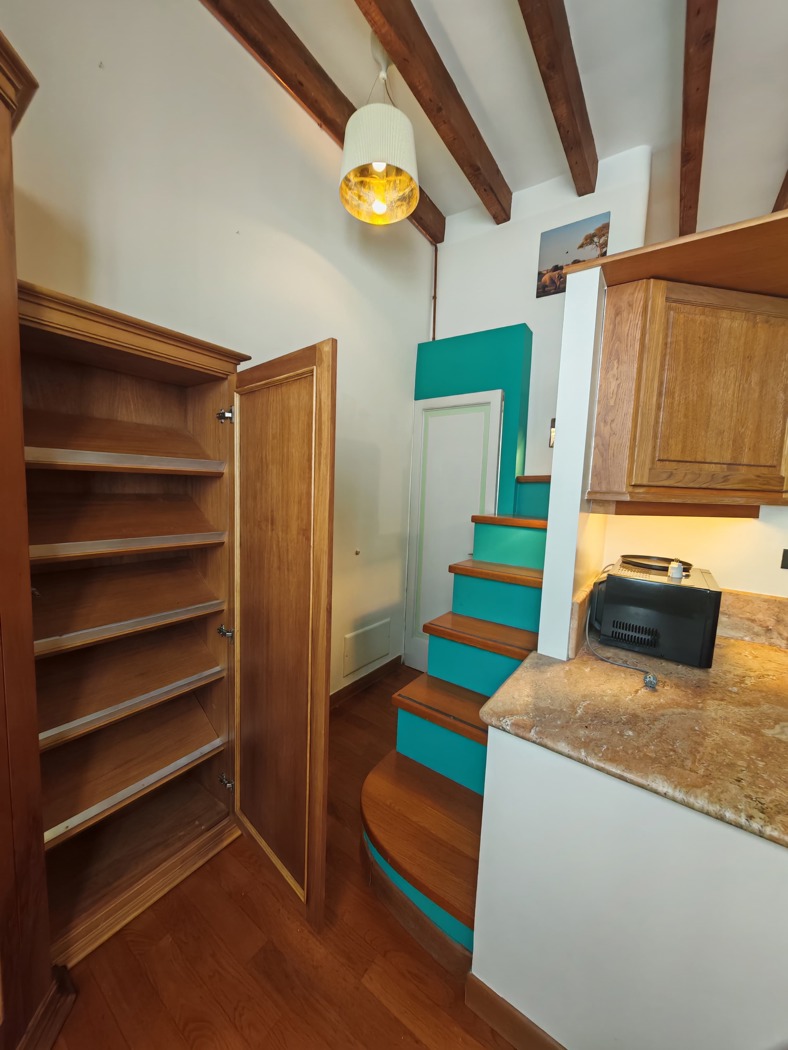 Monolocale arredato in affitto a Milano