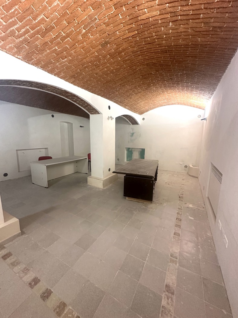 Ufficio da ristrutturare a Milano