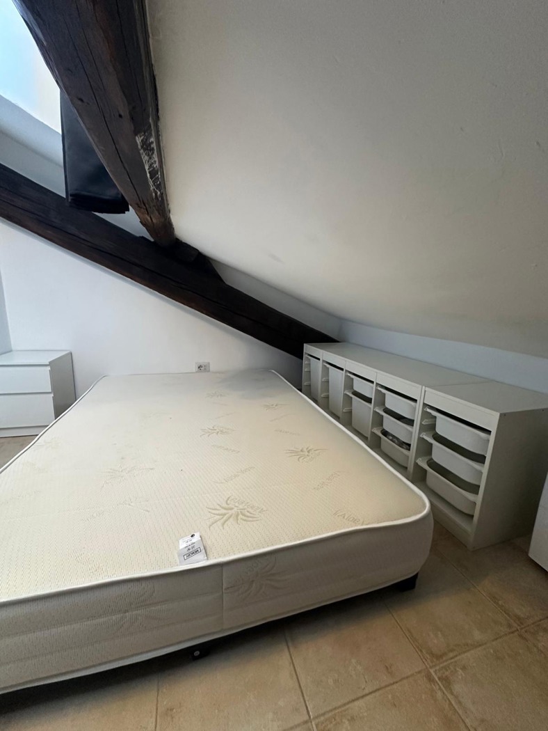 Monolocale arredato in affitto a Milano