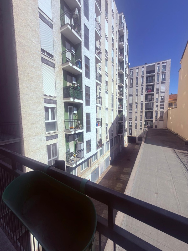 Bilocale arredato in affitto a Milano