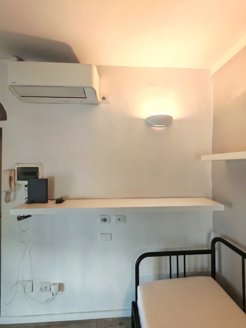 Monolocale arredato in affitto a Milano