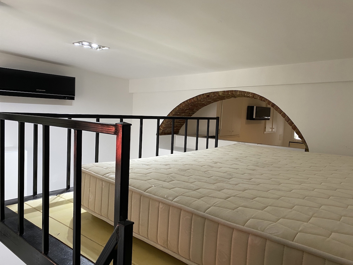 Monolocale arredato in affitto a Milano