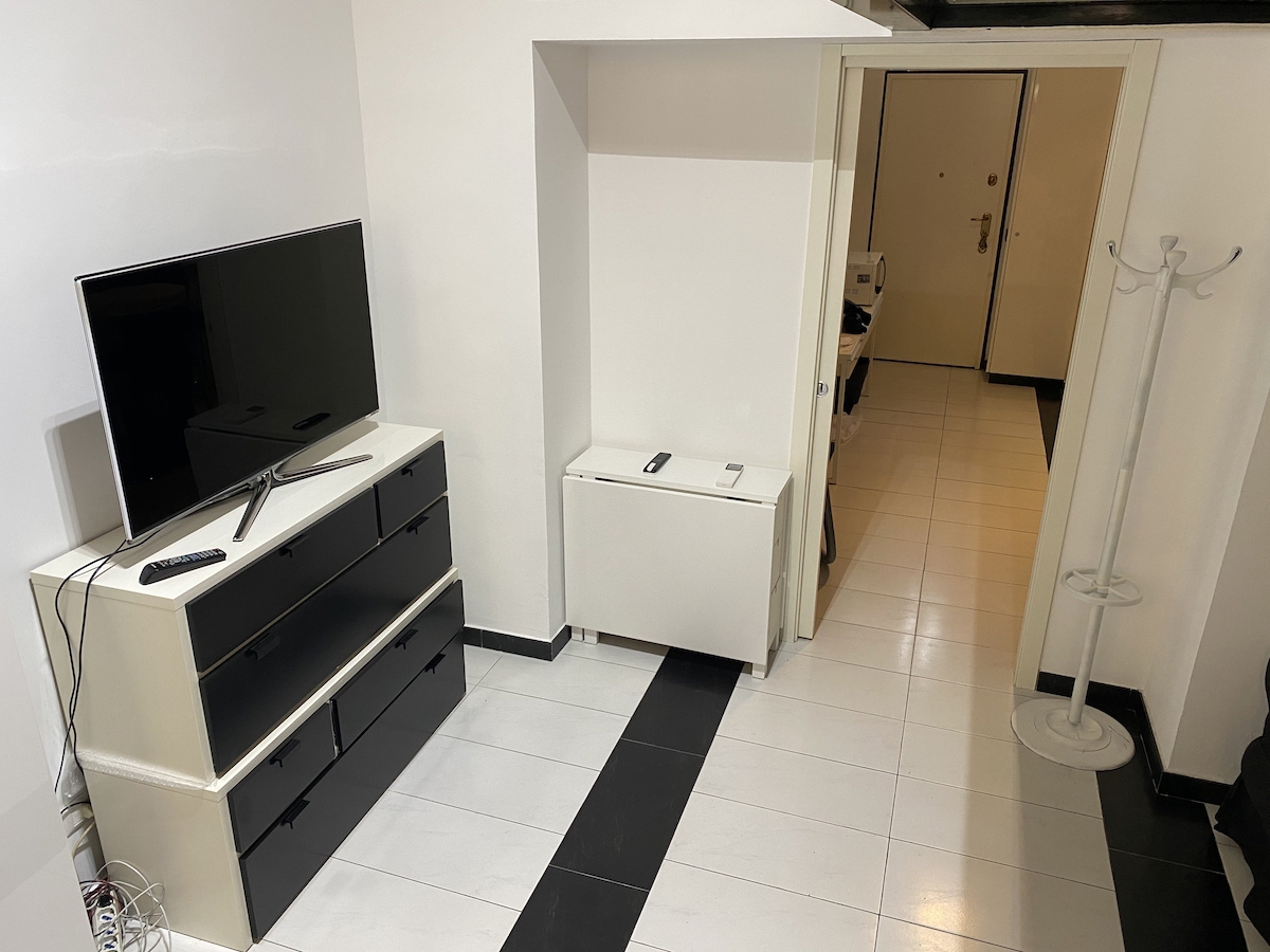 Monolocale arredato in affitto a Milano