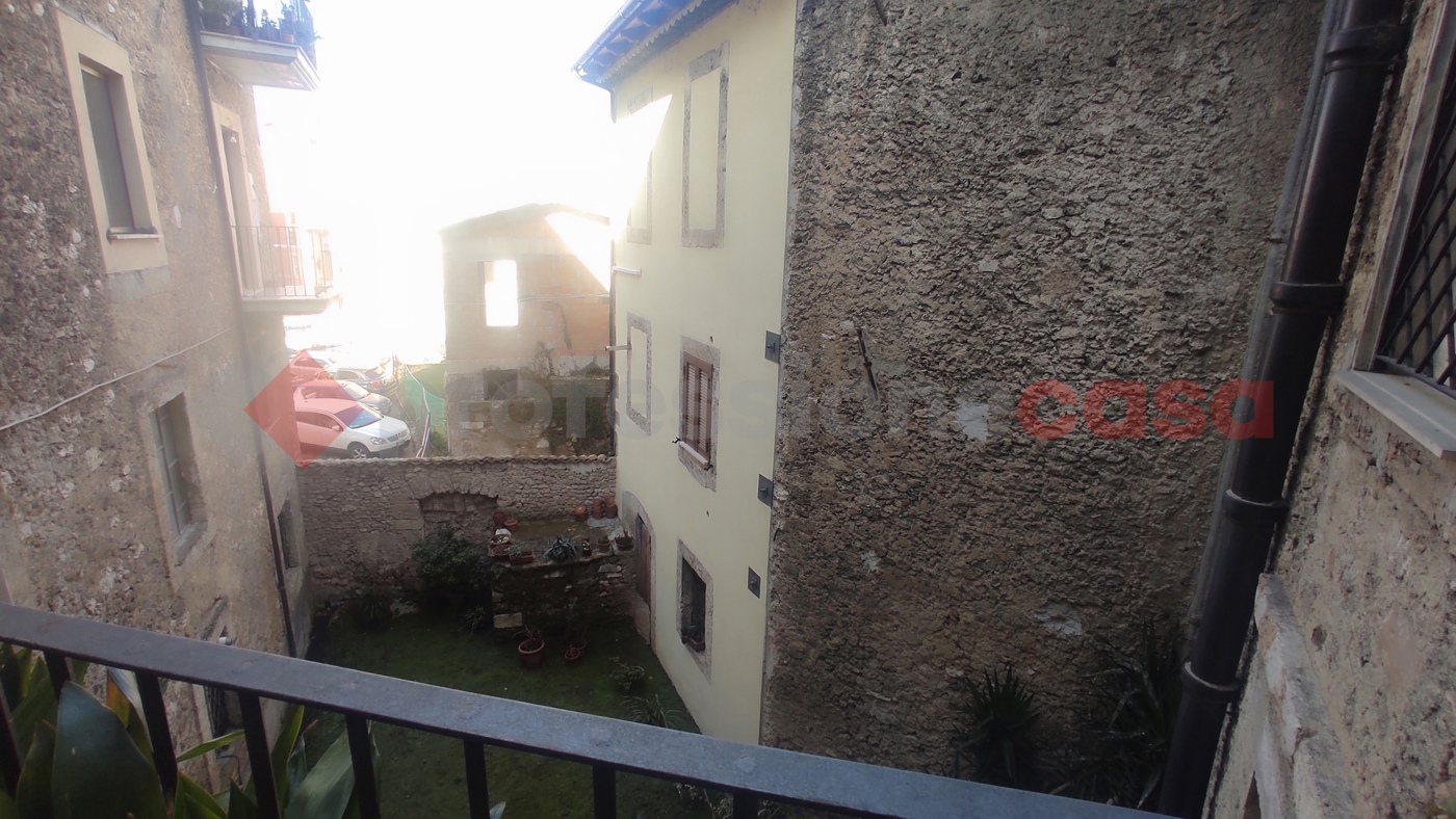 Quadrilocale da ristrutturare a Isola del Liri