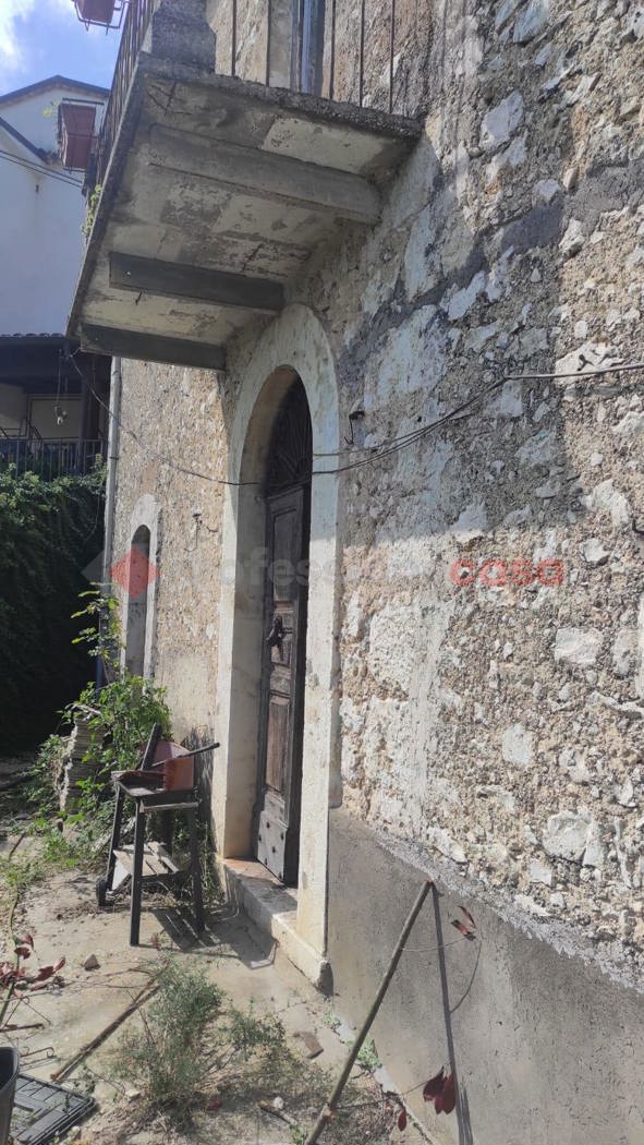 Rustico con giardino a Isola del Liri