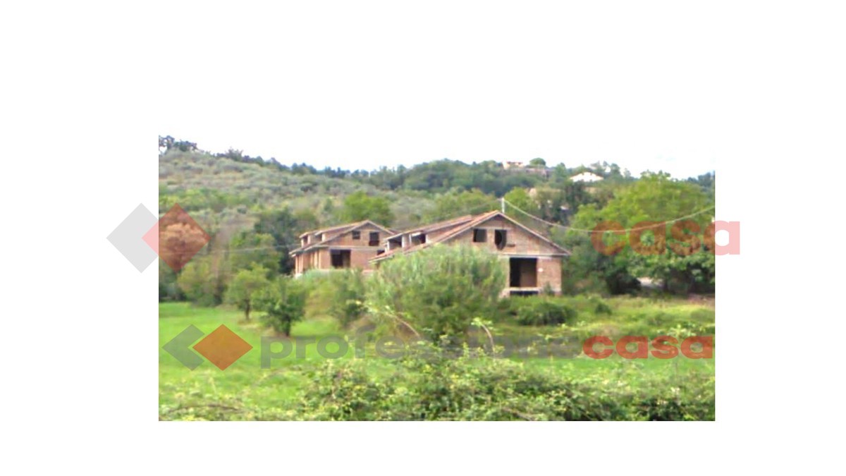 Villa Bifamiliare con giardino a Sora