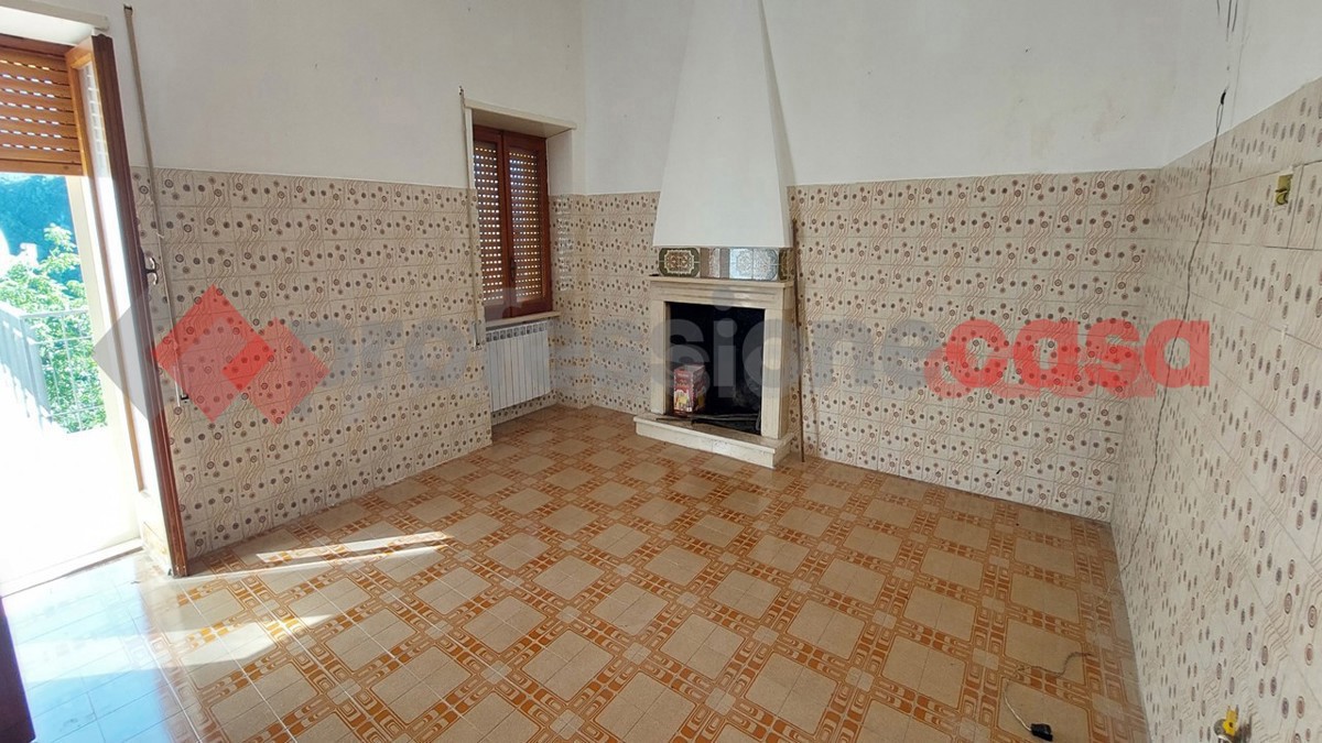 Quadrilocale in affitto a Campoli Appennino