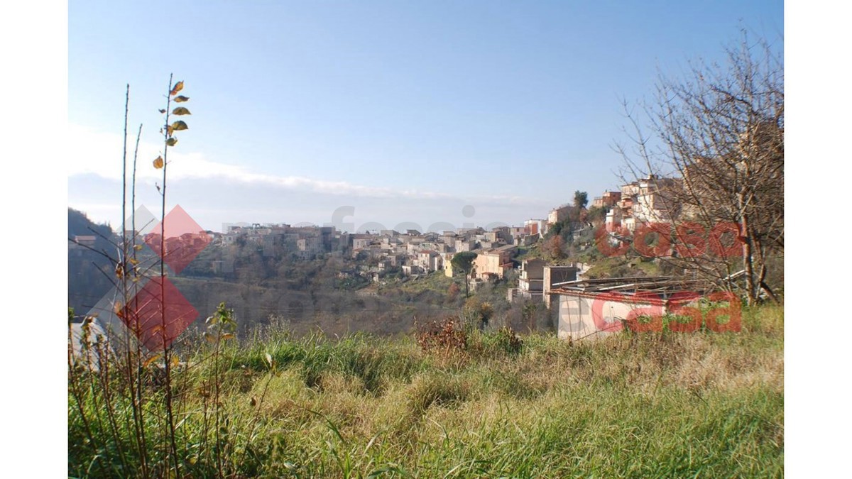 Stabile/Palazzo in vendita a Campoli Appennino