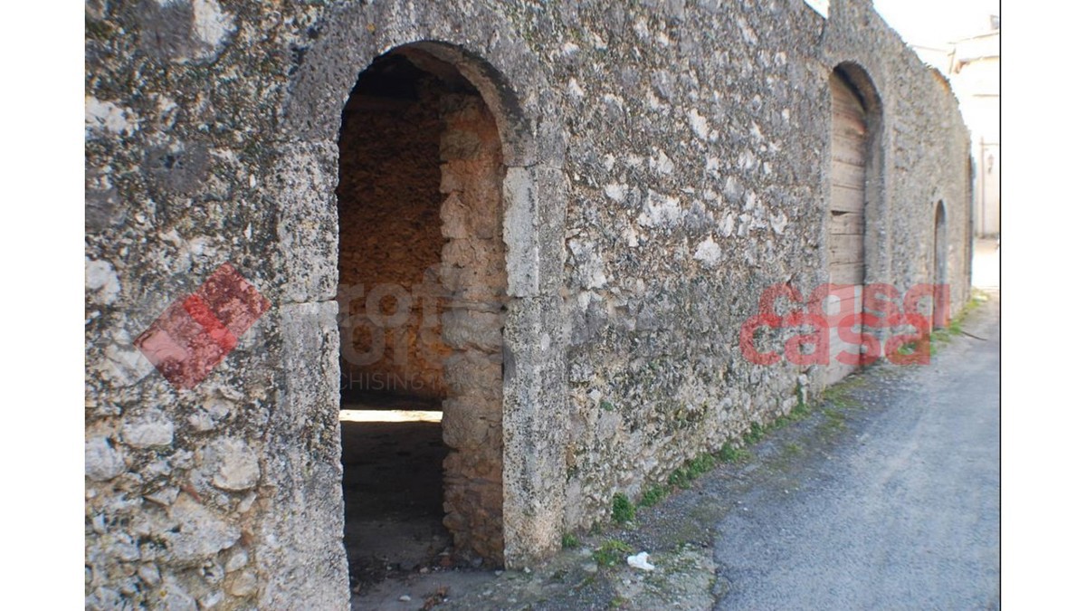 Stabile/Palazzo in vendita a Campoli Appennino
