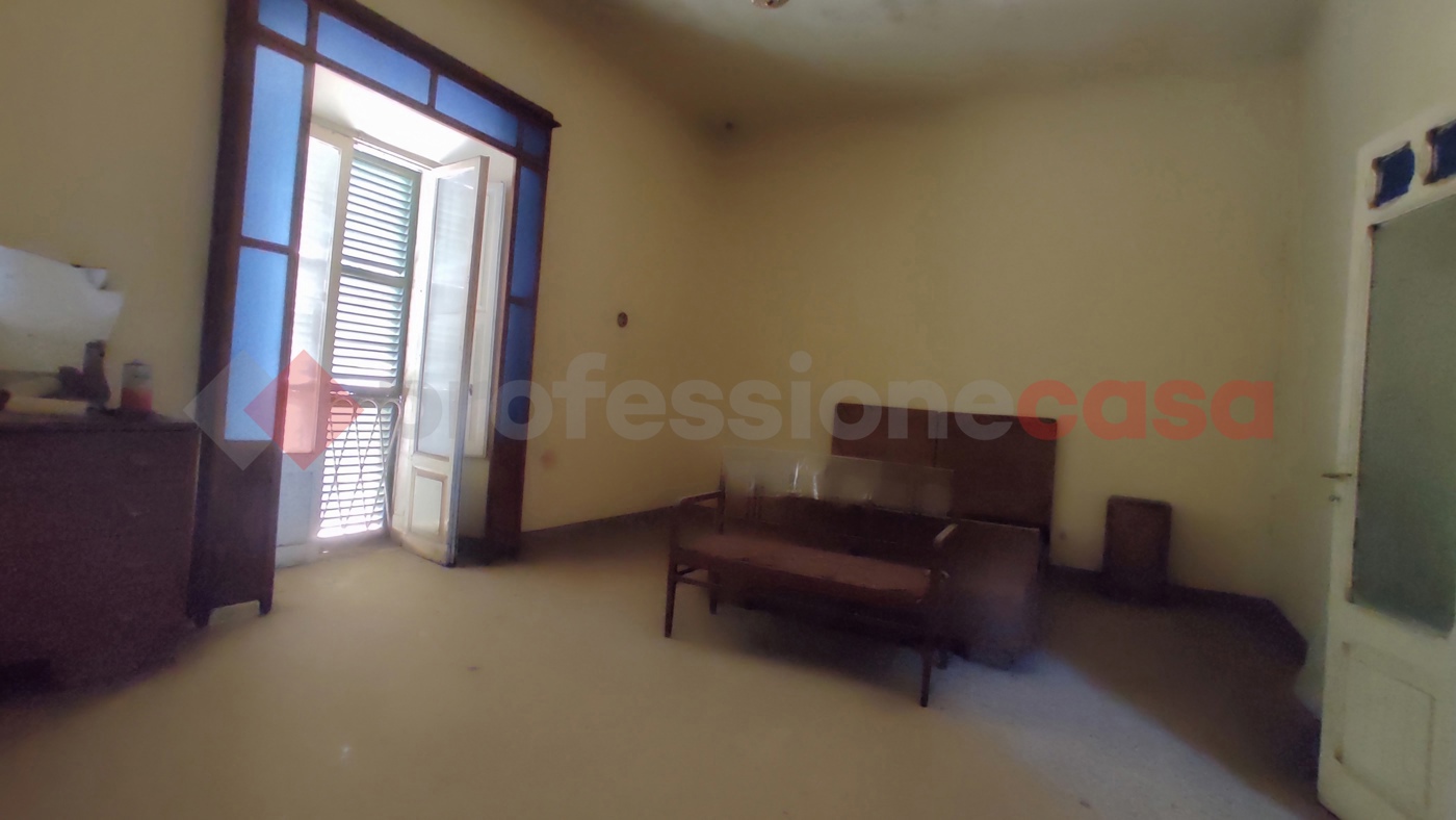 Trilocale da ristrutturare a Isola del Liri