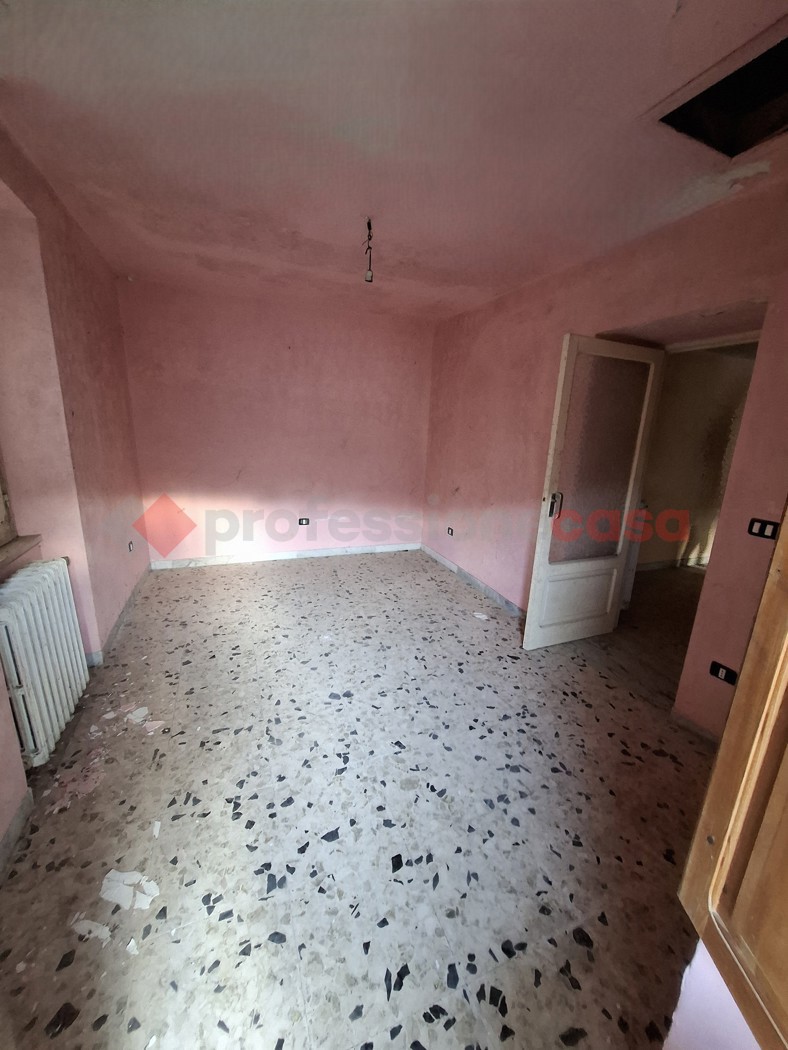 Casa indipendente con giardino a Isola del Liri