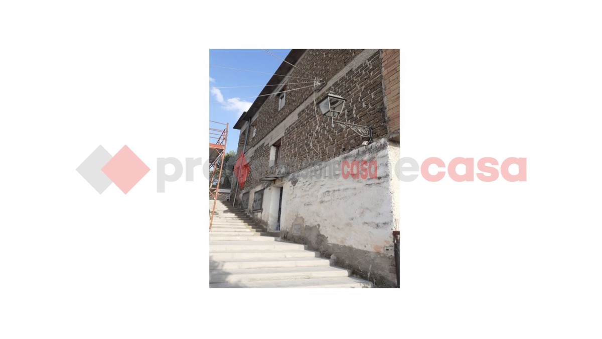 Appartamento da ristrutturare a Campoli Appennino