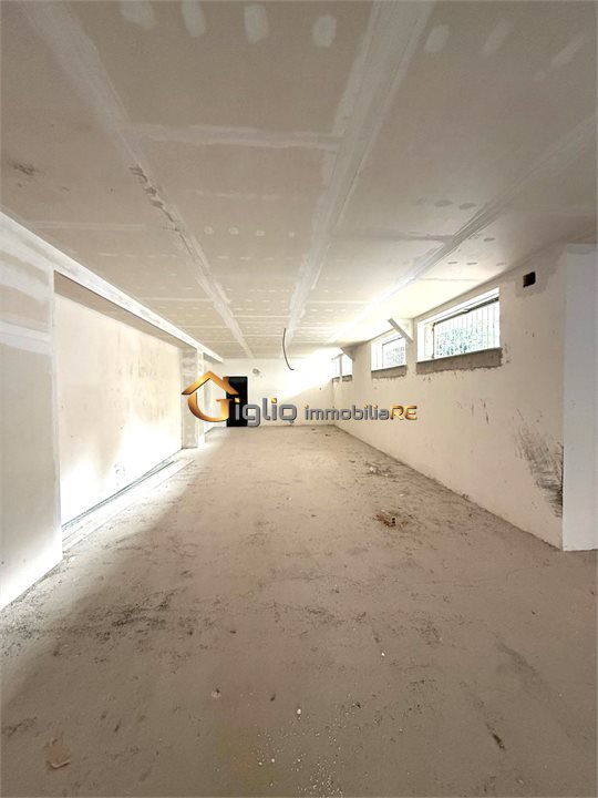 Locale commerciale in affitto, Cardito carditello