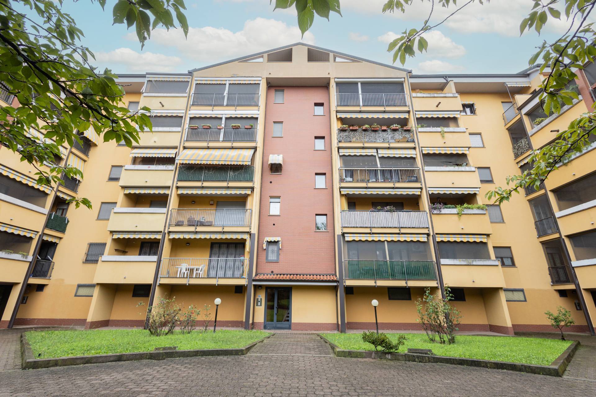 Appartamento in vendita a Rozzano