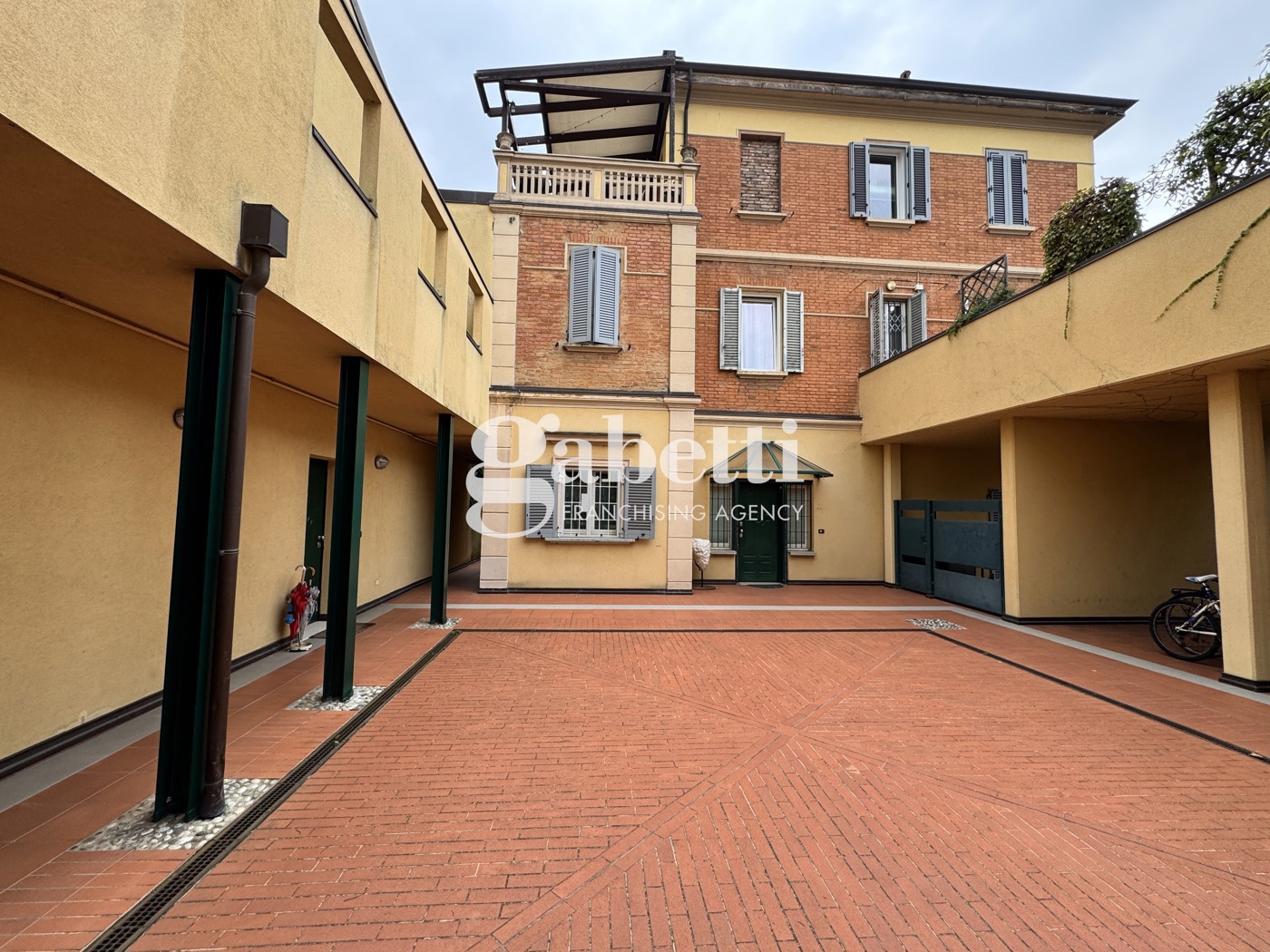 Appartamento in vendita a Bologna