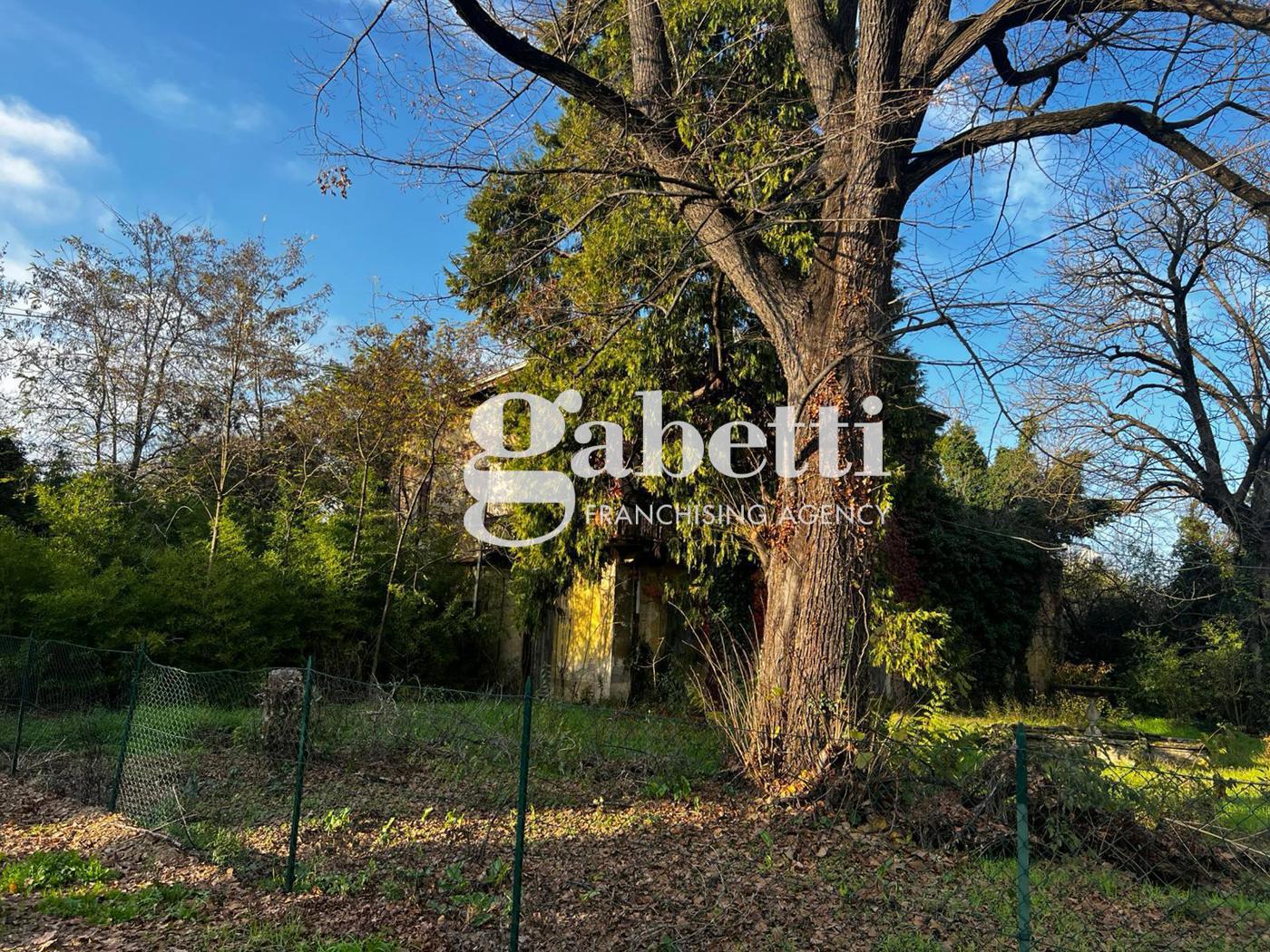 Villa con giardino a Bologna