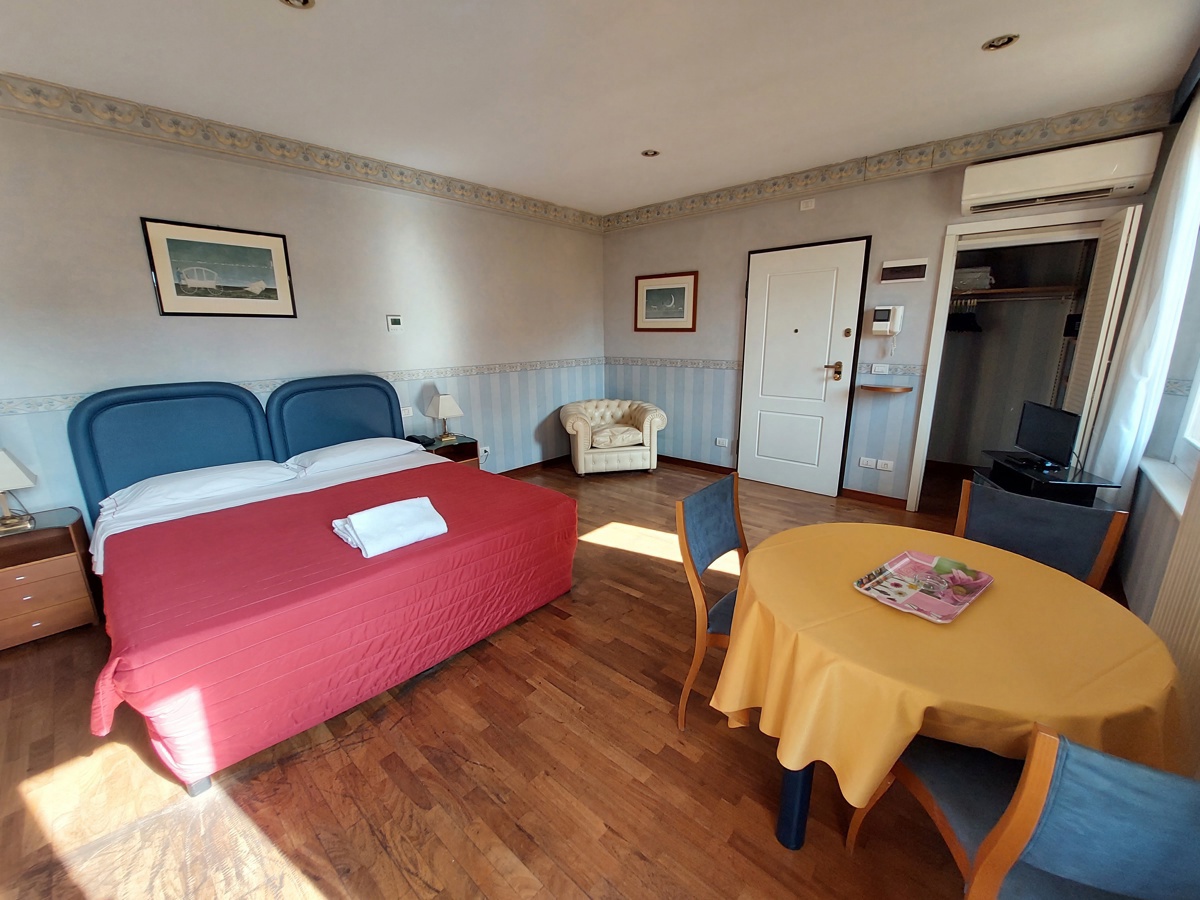 Monolocale arredato in affitto a Bologna