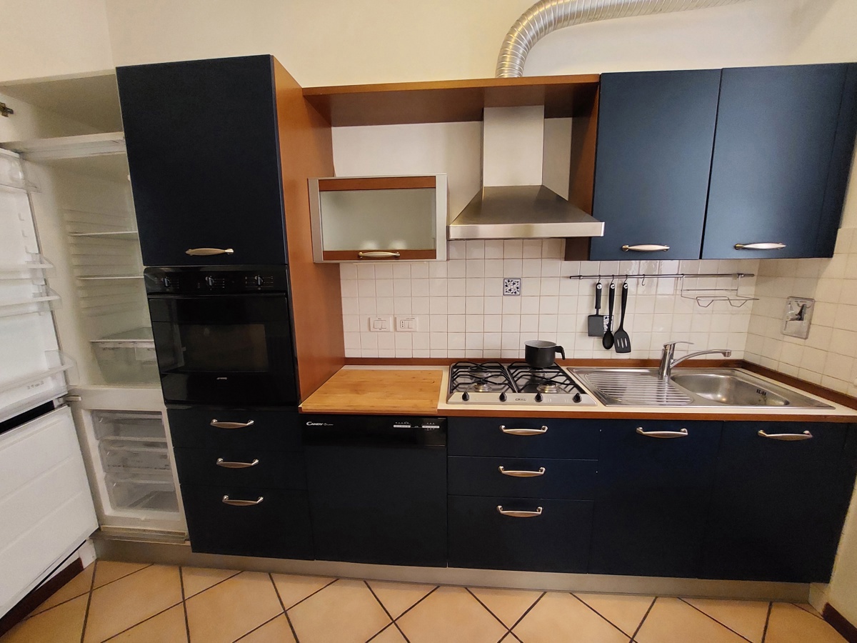 Trilocale arredato in affitto a Bologna