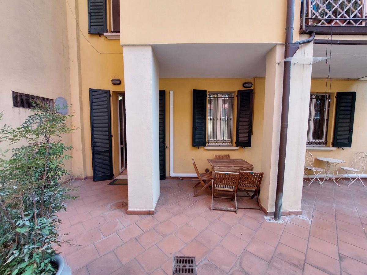 Trilocale arredato in affitto a Bologna