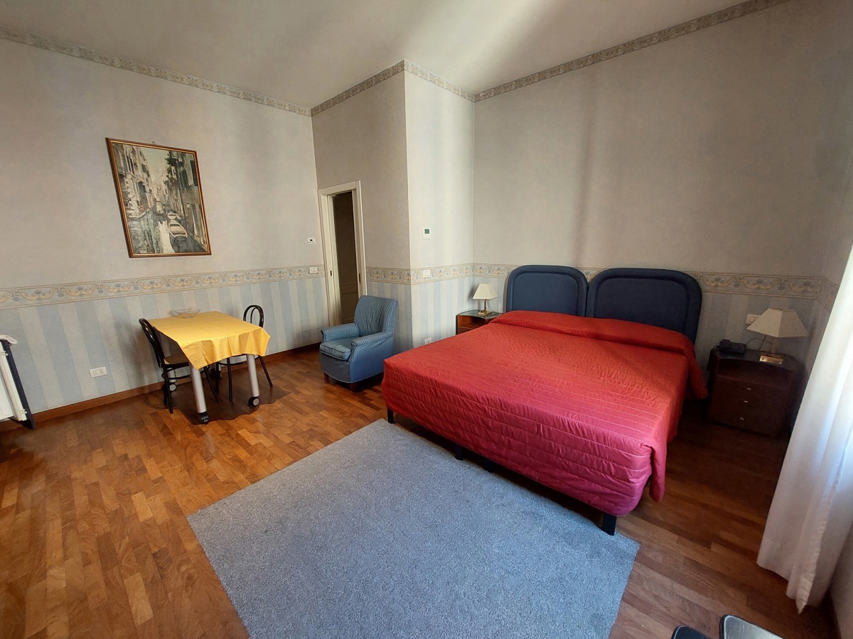 Monolocale arredato in affitto a Bologna