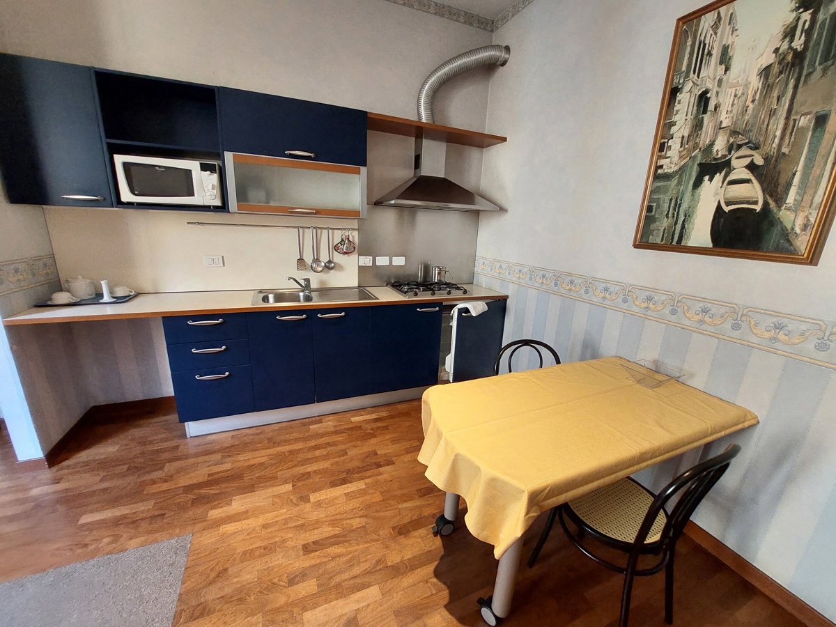 Monolocale arredato in affitto a Bologna