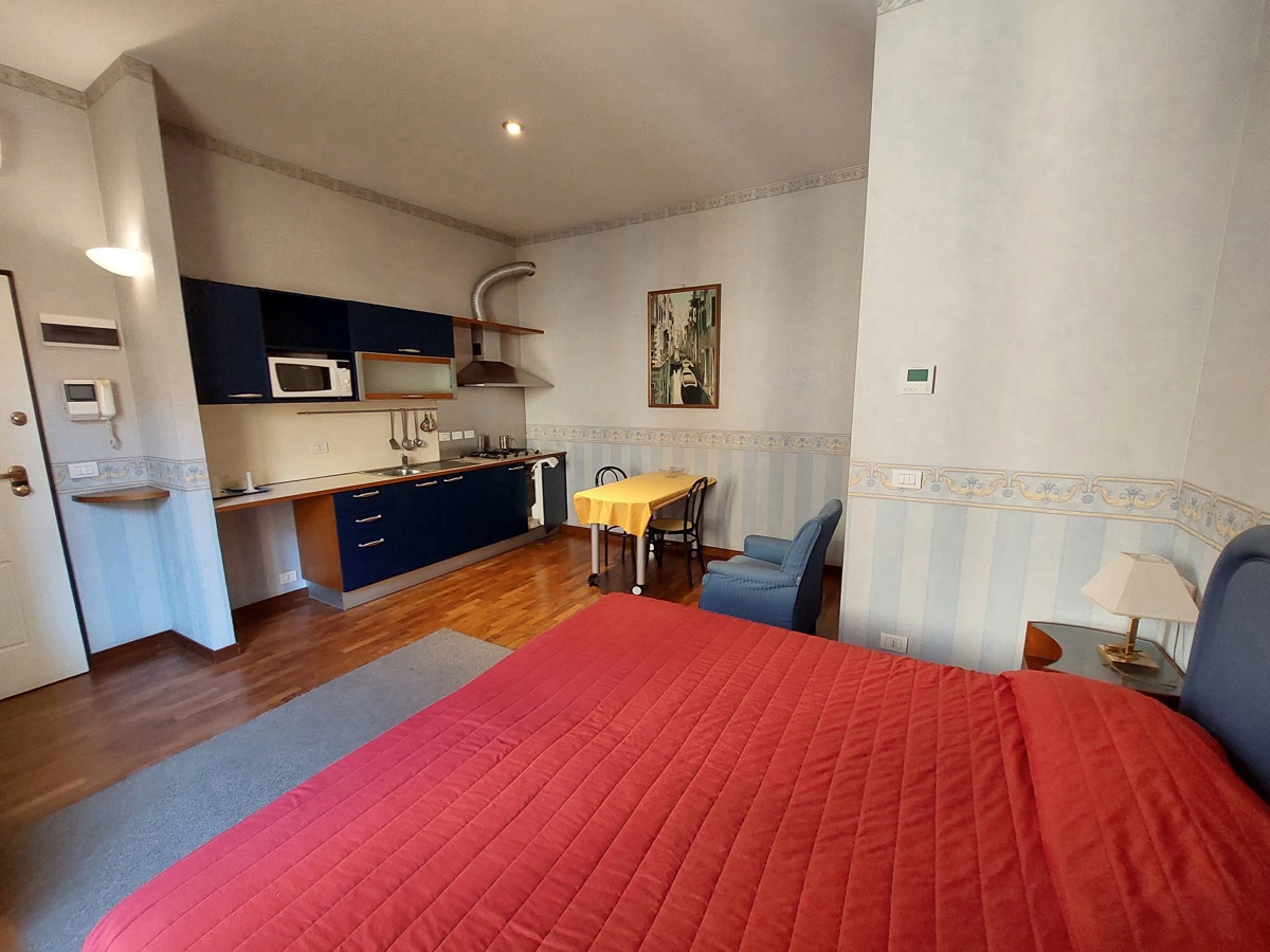 Monolocale arredato in affitto a Bologna