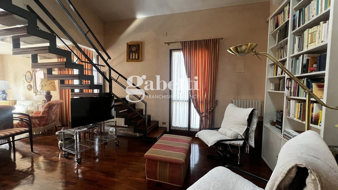 Appartamento in vendita a Bologna