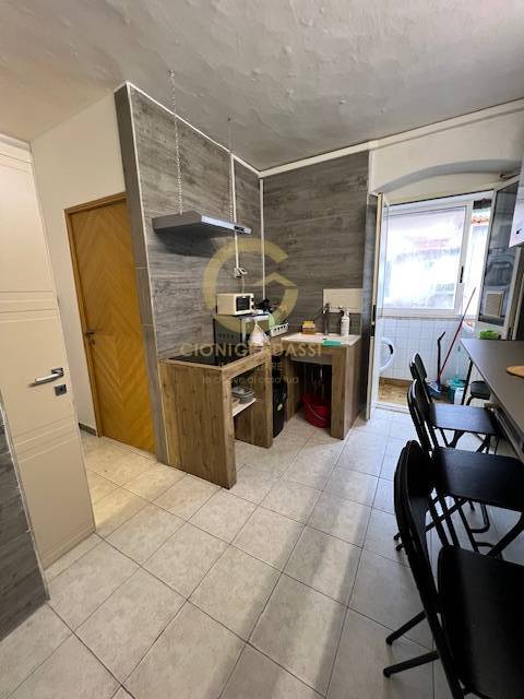 Appartamento in vendita a Livorno, Centro